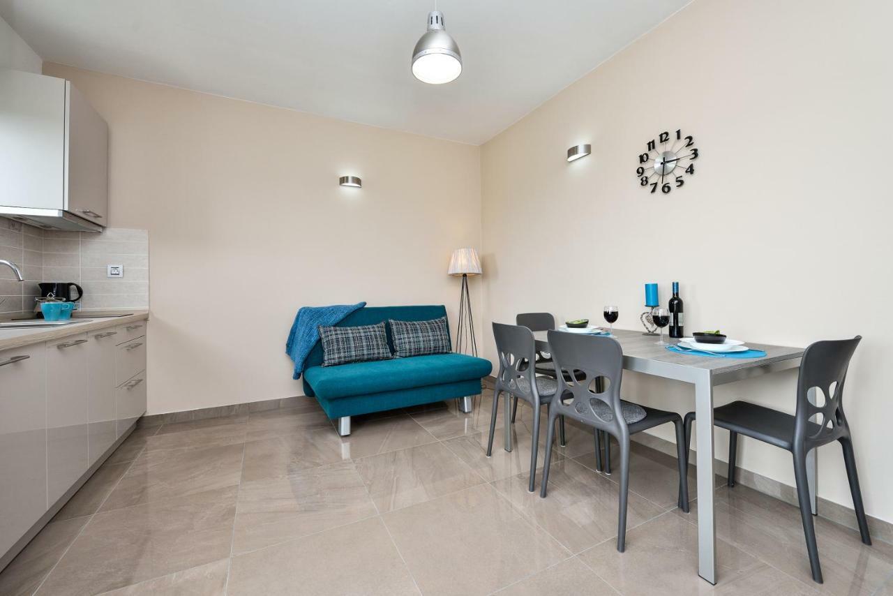Apartments Feel Good Sukošan Zewnętrze zdjęcie
