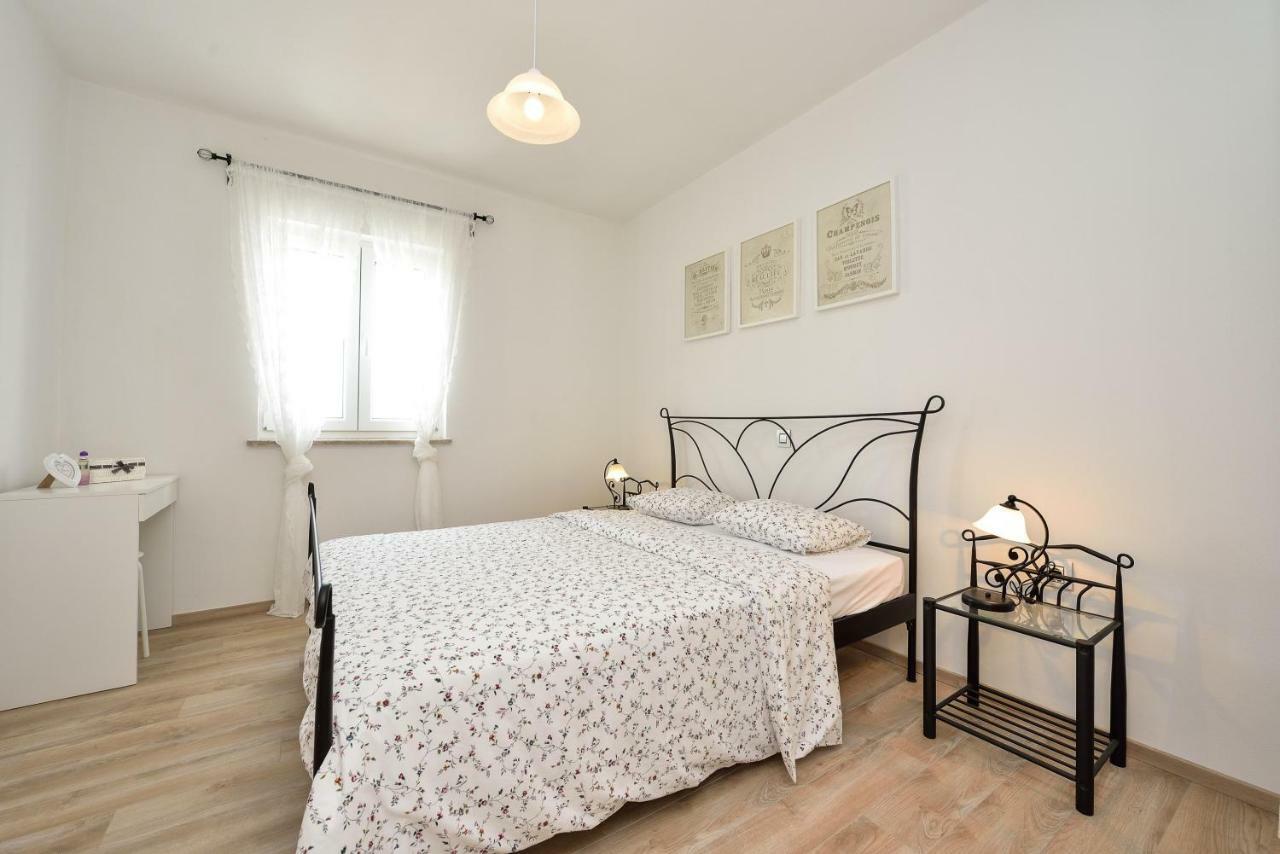 Apartments Feel Good Sukošan Zewnętrze zdjęcie