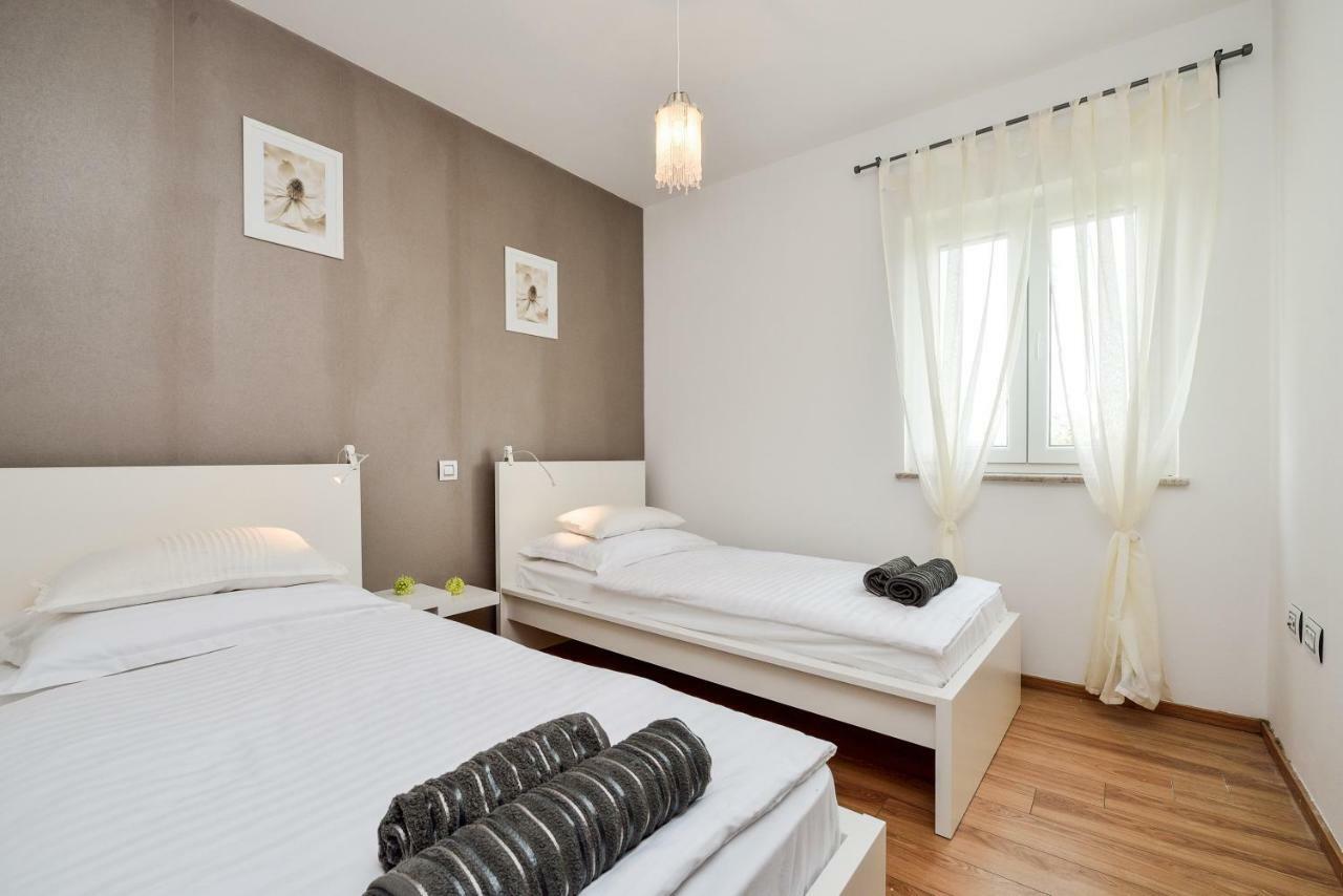 Apartments Feel Good Sukošan Zewnętrze zdjęcie