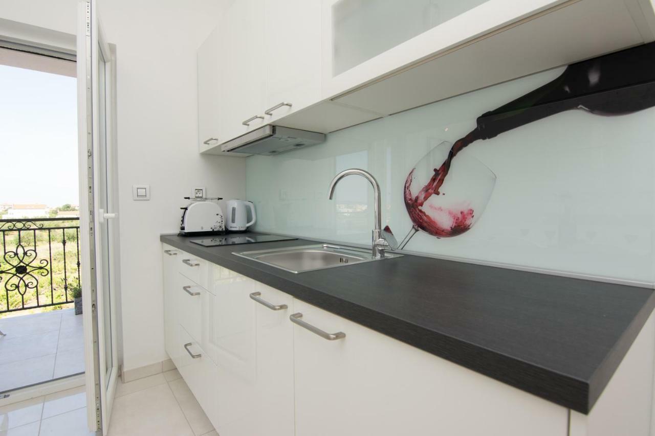 Apartments Feel Good Sukošan Zewnętrze zdjęcie