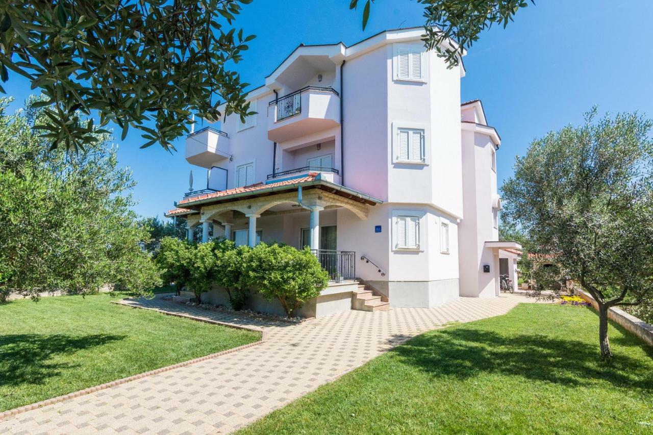 Apartments Feel Good Sukošan Zewnętrze zdjęcie