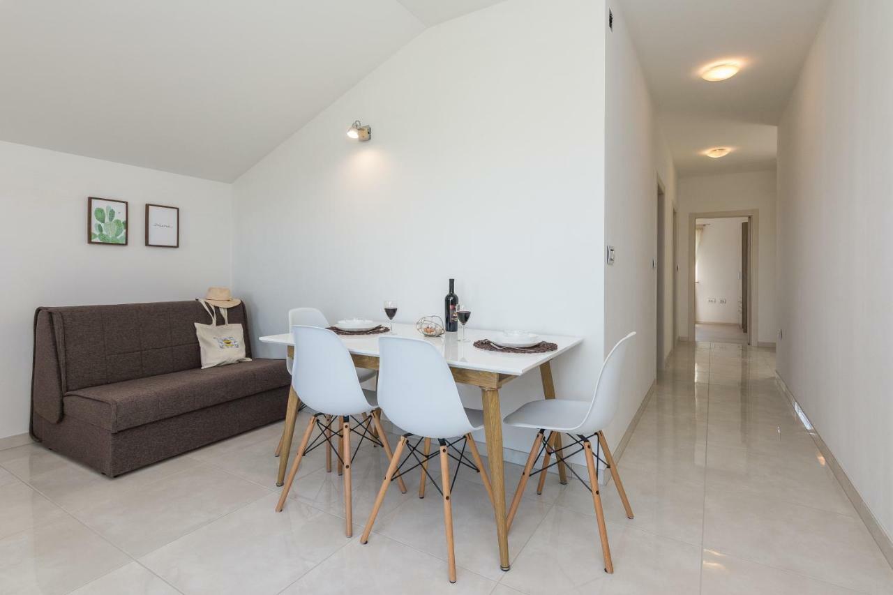 Apartments Feel Good Sukošan Zewnętrze zdjęcie